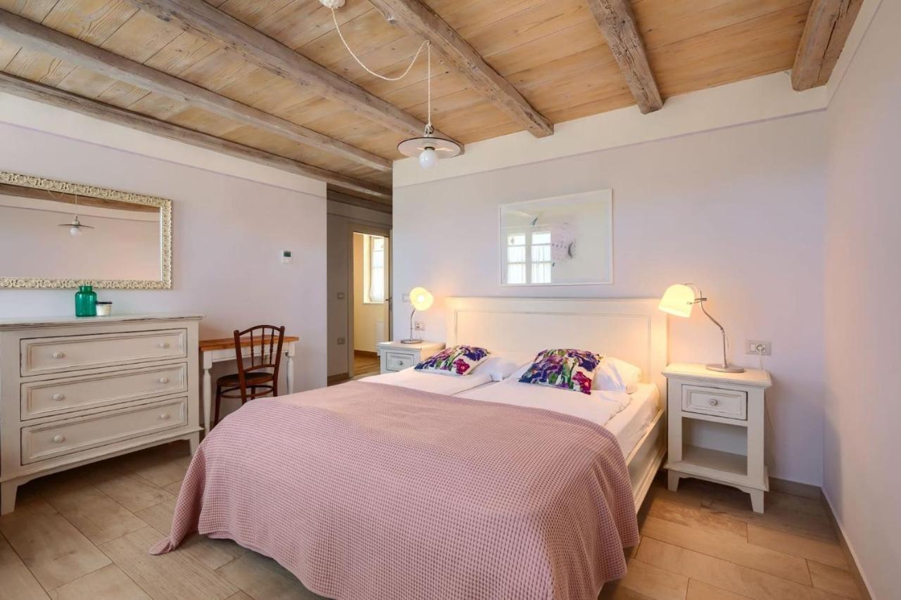 Family Villa Elizabeta With Pool In Umag Cepljani Kültér fotó