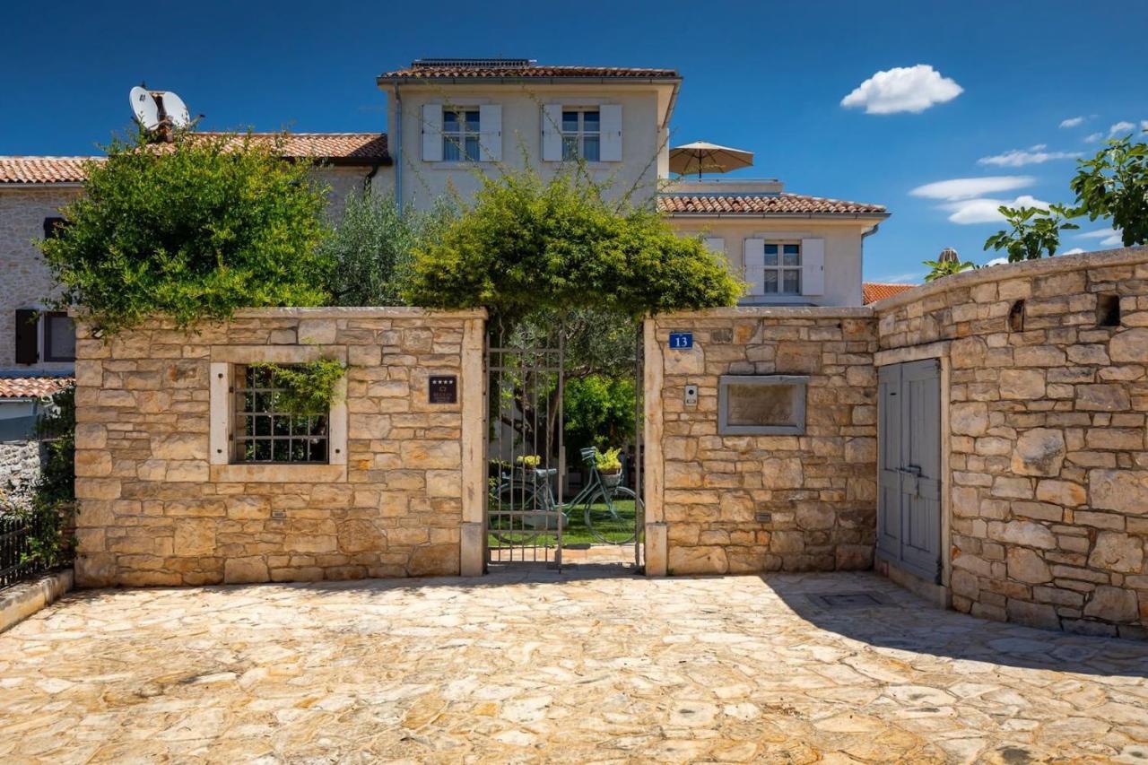 Family Villa Elizabeta With Pool In Umag Cepljani Kültér fotó